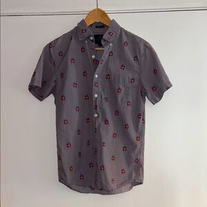 American Eagle Outfitters Shirts Gray & Blue
Surfboard, Flower, Can